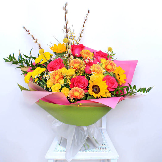 VIBRANT FLORIST DESIGNED BOUQUET