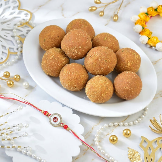 Holy Khanda Sahib Rakhi With Besan Laddu