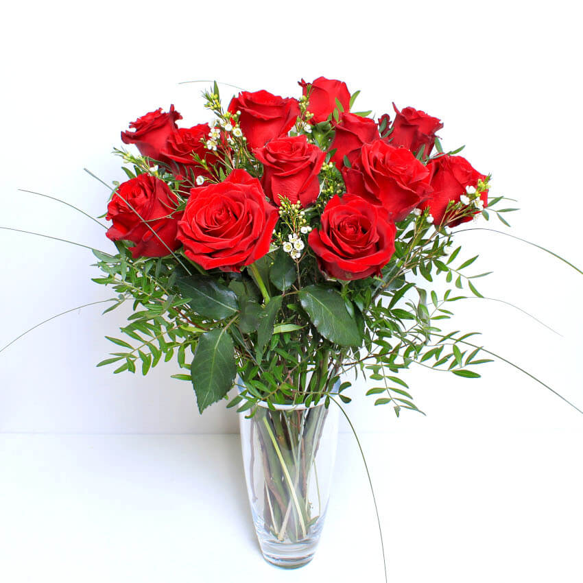 LUXURY 12 RED ROSES